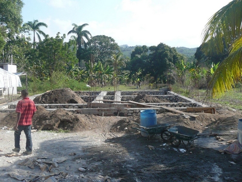 Ecole des Gommiers le 2e batiment en janvier 2011.jpg